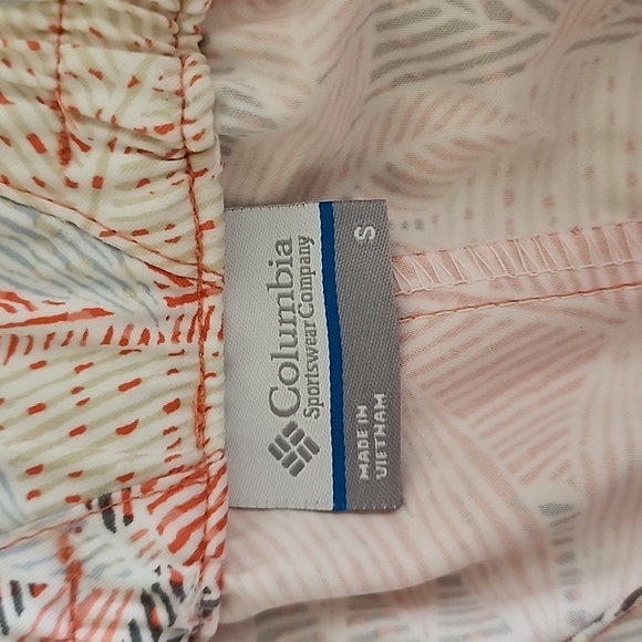 Columbia pfg small shorts - Picture 2 of 3